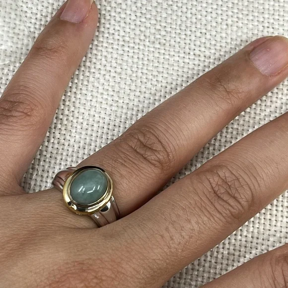 Vintage Sterling Silver & Gold Overlay Ring with Green Cabochon | Size 7 - Picture 3 of 16